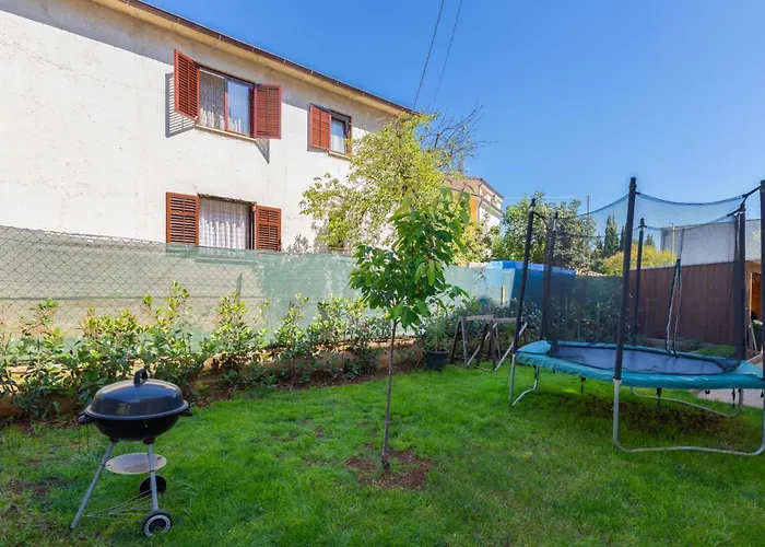 Appartement Ana With Terrace & Pet-friendly
