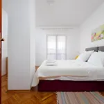 Ana With Terrace & Pet-friendly Apartman